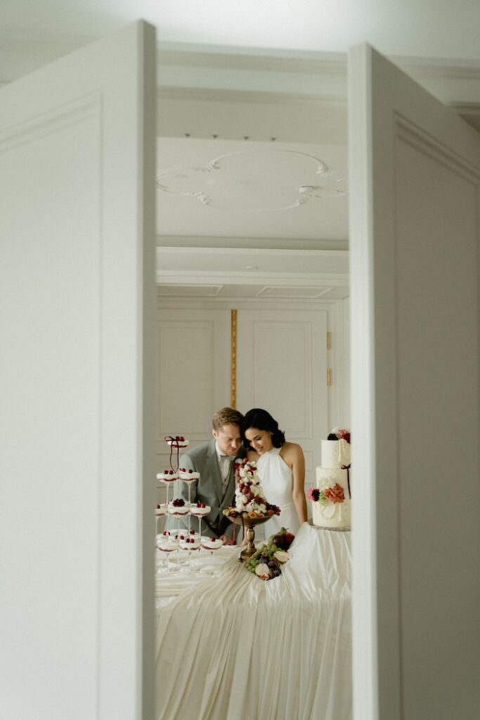 Desserttisch der Hochzeit auf Schloss Fuschl am See - Hochzeitsplaner Österreich