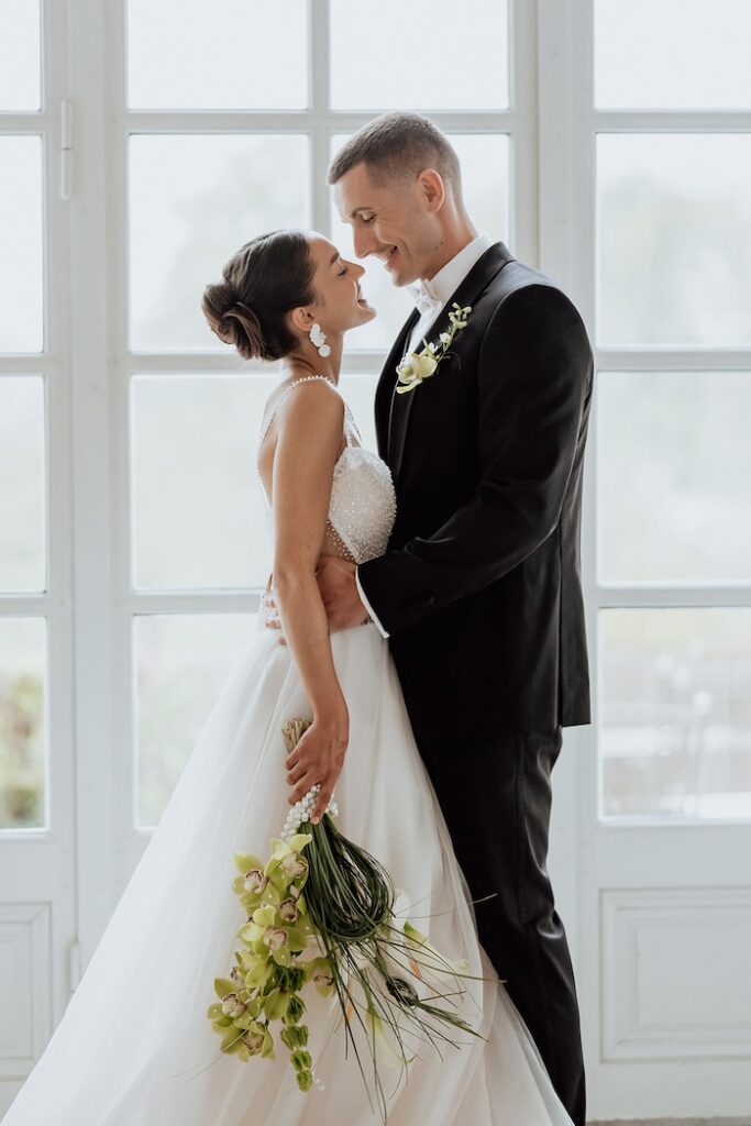 Brautpaar - Hochzeit Schloss Dachau - Hochzeitsplaner München